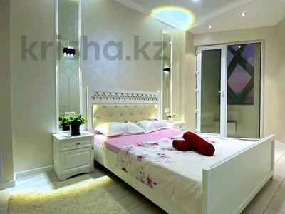 2-комнатная квартира, 60 м², 3/12 этаж посуточно, Кунаева 83А за 20 000 〒 в Шымкенте, Аль-Фарабийский р-н
