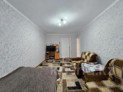 2-бөлмелі пәтер · 44.7 м² · 2/5 қабат, пр. Строителей, бағасы: 6 млн ₸ в Темиртау