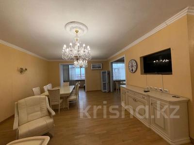 3-комнатная квартира · 125 м² · 4/5 этаж, мкр Михайловка , Сейфуллина Аманжолов 65/4 — Аманжолова за 450 000 〒 в Караганде, Казыбек би р-н