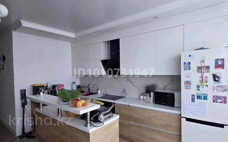 3-бөлмелі пәтер · 95.5 м² · 23/25 қабат, мкр 11 — Актобе ажары, бағасы: 27.5 млн ₸ — фото 15