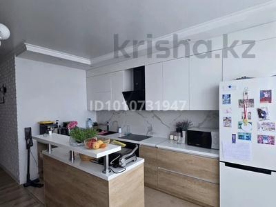3-бөлмелі пәтер · 95.5 м² · 23/25 қабат, мкр 11 — Актобе ажары, бағасы: 28.5 млн ₸