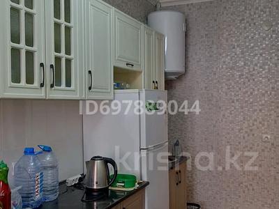 Пәтерлер в Туркестанской обл.: 1-бөлмелі пәтер · 36 м² · 5/7 қабат, Шымкент тас жолы 5/1 — Возле кафе Каусар и гостиницы Рамада, бағасы: 14 млн 〒 1-бөлмелі пәтер · 36 м² · 5/7 қабат, Шымкент тас жолы 5/1 — Возле кафе Каусар и гостиницы Рамада, бағасы: 14 млн 〒 в Туркестане