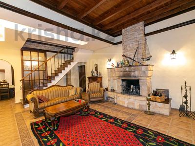 Отдельный дом · 5 комнат · 262 м² · 6 сот., мкр Шубар, Алпамыс батыр 62 — Сарайшык за 155 млн 〒 в Астане, Есильский р-н