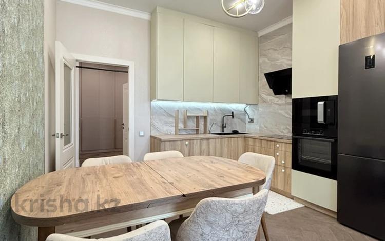 3-комнатная квартира · 120 м² · 11 этаж, Радостовца 280 за 800 000 ₸ в Алматы, Бостандыкский р-н — фото 2