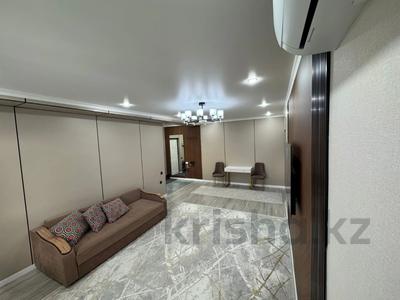 3-бөлмелі пәтер · 90 м² · 4/5 қабат, Самал, бағасы: 41.8 млн ₸ в Талдыкоргане, мкр Самал