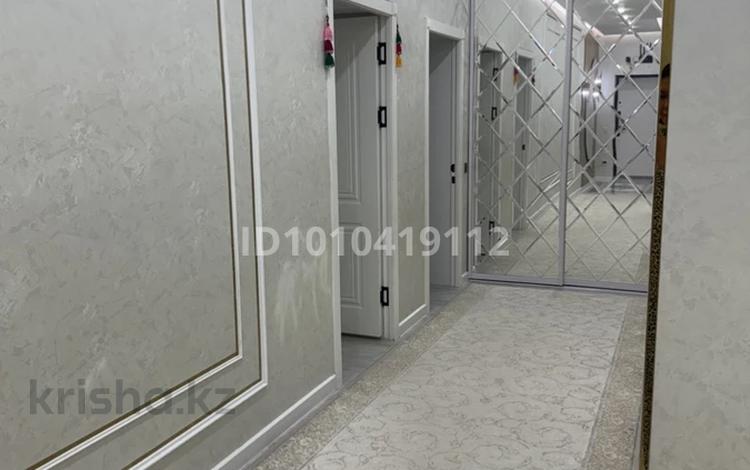 3-бөлмелі пәтер · 105 м² · 3/7 қабат, 19-й мкр 45, 45/1, 45/2, 45/3, бағасы: 45 млн ₸ в Актау — фото 2