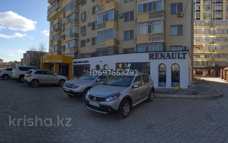 Свободное назначение, офисы, магазины и бутики, общепит, салоны красоты, фитнес и спорт, медцентры и аптеки, образование, развлечения, кабинеты и рабочие места, студии · 244.6 м² за 800 000 〒 в Атырау — фото 8