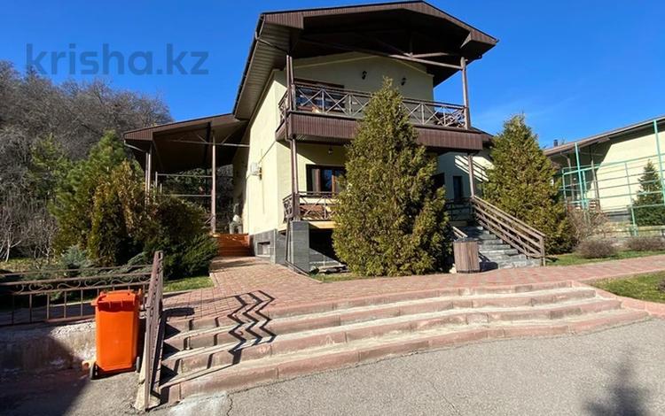Дом · 6 комнат · 550 м², мкр Тау Самал 5/1 за 150 000 ₸ в Алматы, Медеуский р-н — фото 2