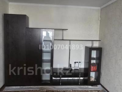 2-комнатная квартира · 58 м² · 2/2 этаж, 3 микр 16 за 25 млн 〒 в Есик