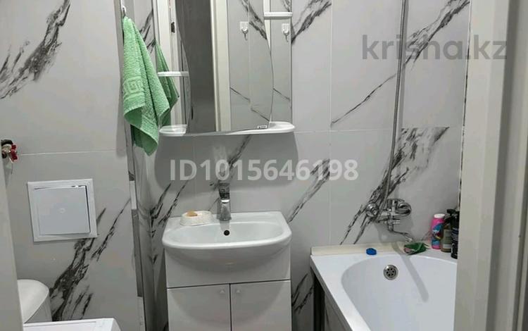 1-комнатная квартира · 21 м² · 8/9 этаж, Шамши колдаякова 28 за 210 000 ₸ в Астане, Сарайшык р-н — фото 2