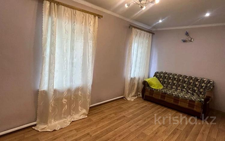 Жеке үй · 3 бөлме · 71 м², Омская, бағасы: 250 000 〒 в Алматы, Жетысуский р-н — фото 2