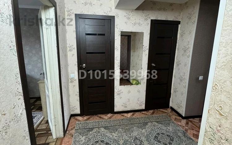 2-бөлмелі пәтер · 55 м² · 3/5 қабат, Аль-Фараби 57 — Двор напротив Акбота маркет, бағасы: 13 млн ₸ в Кентау — фото 2
