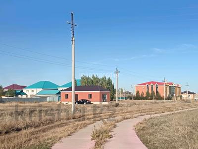 Отдельный дом · 2 комнаты · 85 м² · 10 сот., мкр Жастар 2 — Вдоль центральный трассой, улица Саяхат, возле ресторана Алтын Уя за 190 000 〒 в Актобе, жилой массив Жанаконыс