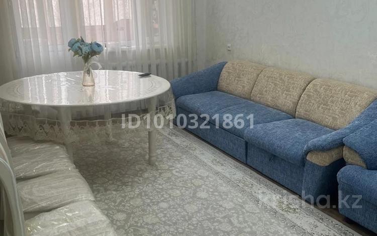 2-бөлмелі пәтер · 48 м² · 2/5 қабат, Есенберлина 45 — Есенберлина 45, бағасы: 17.5 млн ₸ в Жезказгане — фото 2