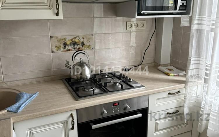 3-комнатная квартира · 60 м² · 3/5 этаж, мкр Орбита-1 — Мустафина - Баржана за 380 000 ₸ в Алматы, Бостандыкский р-н — фото 2