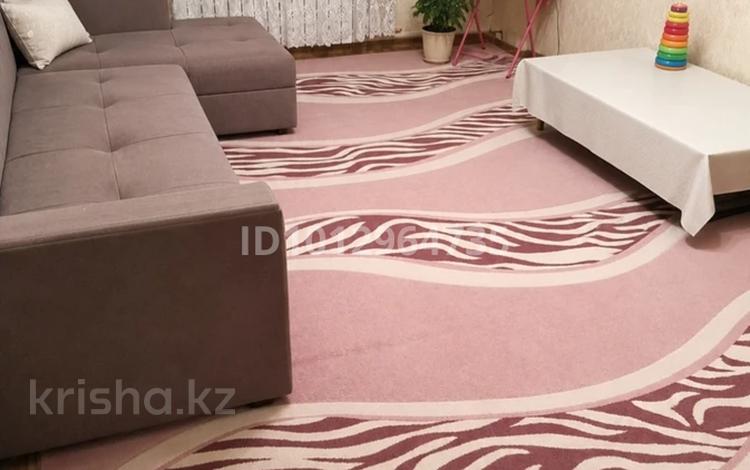 2-бөлмелі пәтер · 52 м² · 4/5 қабат, мкр Алатау 43, бағасы: 10.5 млн ₸ в Таразе — фото 2