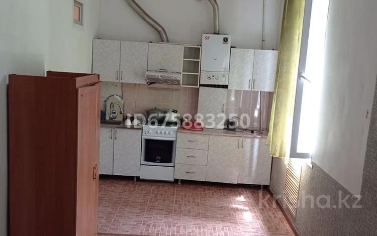 1-комнатная квартира · 30 м² · 2/3 этаж, Казбек Би 12 — Ордабасы за 8 000 ₸ в Шымкенте, Аль-Фарабийский р-н — фото 2
