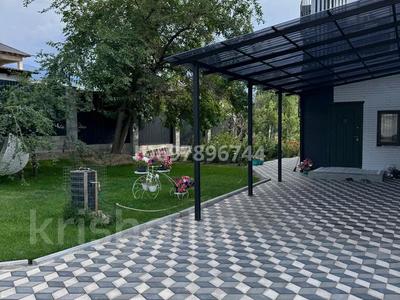 Отдельный дом · 6 комнат · 225 м² · 8.3 сот., мкр Таусамалы 138 — Жандосова Грозы за 182 млн 〒 в Алматы, Наурызбайский р-н