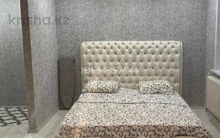 1-комнатная квартира · 30 м² · 5/5 этаж, мкр Новый Город, Нуркен Абдирова 30/1 за 8 000 ₸ в Караганде, Казыбек би р-н — фото 2