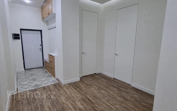 3-комнатная квартира · 100.4 м² · 3/16 этаж, 16-й мкр 64 за 38.5 млн ₸ в Актау — фото 2