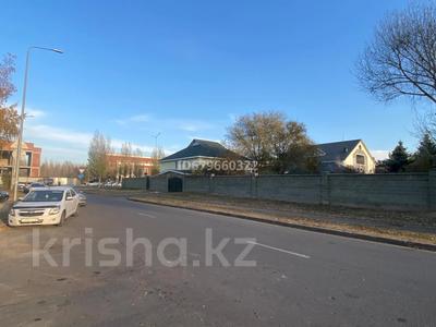 Жеке үй · 8 бөлме · 280 м² · 15 сот., Жумабаева 17 / 2 — проспект Бауыржана Момышулы, бағасы: 250 млн 〒 в Астане, Алматы р-н