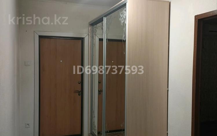 2-бөлмелі пәтер · 52.3 м² · 8/9 қабат, 5 — Дружба народов, бағасы: 130 000 ₸ в Аксае — фото 2