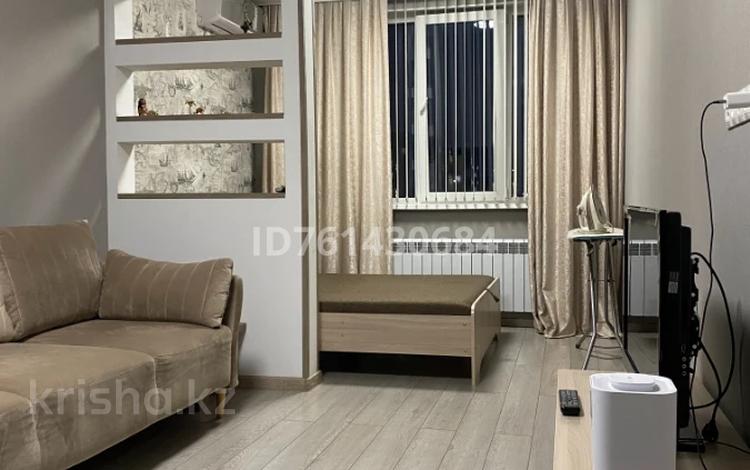 1-комнатная квартира · 47 м² · 9/12 этаж, Абиша Кекилбайулы 97а за 300 000 ₸ в Алматы, Бостандыкский р-н — фото 3