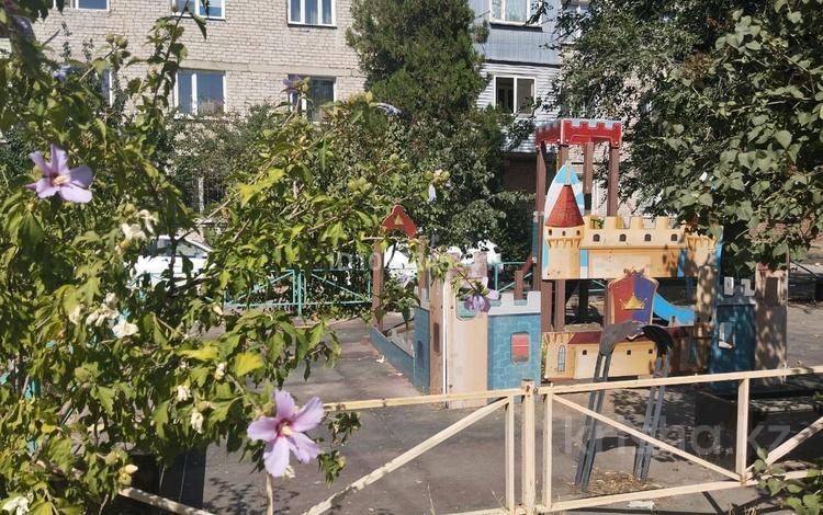 3-комнатная квартира · 60 м² · 1/5 этаж, Абая — Абая Толе би за 26 млн ₸ в Каскелене — фото 2