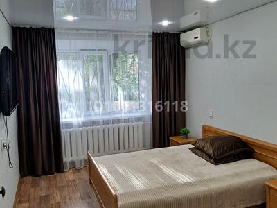 2-комнатная квартира · 49 м² · 1/5 этаж, Камзина 14 — Рядом находится жасыбай ,кафе весна , крытый базар Алатау, баянтау за 17.8 млн ₸ в Павлодаре