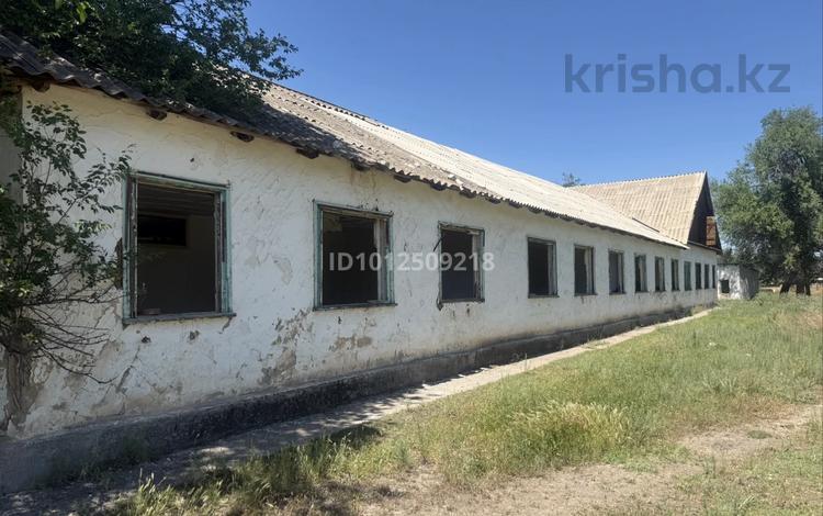Жеке үй · 37 бөлме · 1200 м² · 40 сот., Школьная, бағасы: 2.7 млн ₸ в Кордае — фото 2