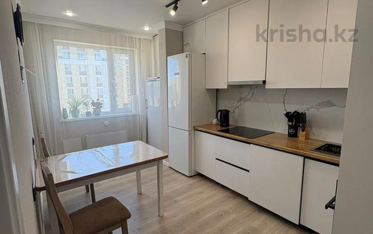 3-комнатная квартира · 76 м² · 5/9 этаж, ул. Казыбек Би 15 за 42.5 млн ₸ в Астане, Нура р-н — фото 2