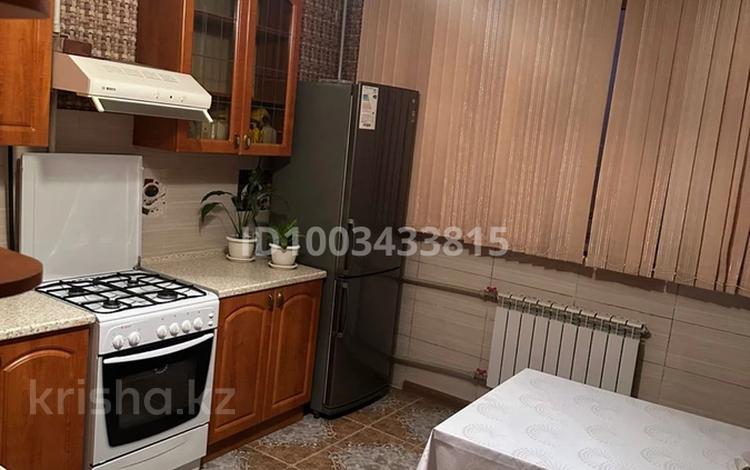 3-бөлмелі пәтер · 66 м² · 8/9 қабат, мкр Аксай-2 — Аксай нан, бағасы: 300 000 ₸ в Алматы, Ауэзовский р-н — фото 2