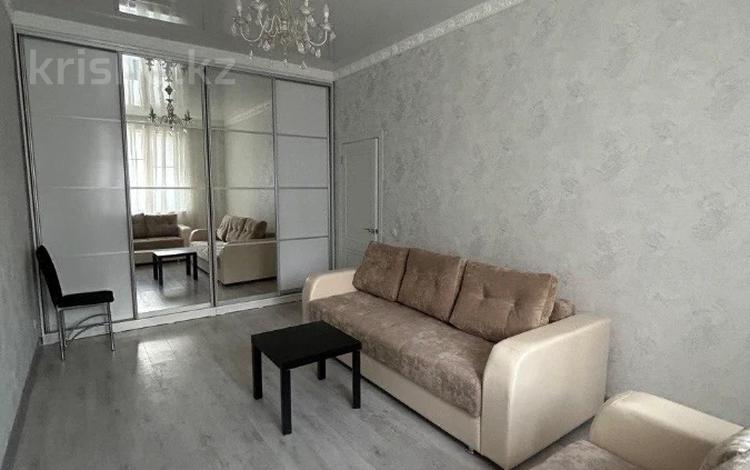 1-комнатная квартира · 40 м² · 3/8 этаж, Кабанбай Батыра 58Б за 31.9 млн ₸ в Астане, Есильский р-н — фото 2