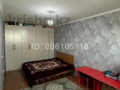 1-бөлмелі пәтер · 36 м² · 7/8 қабат, 2-й мкр 47В — Квартира находится в центре города, свежий ремонт. рядом ТРЦ Шум, магазины, аптека, каспий банк, школа и детский садик. торго уместен в залоге не стоит с документами все отлично., бағасы: 7.9 млн ₸ в Актау