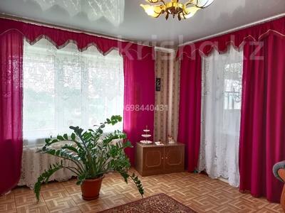 Отдельный дом · 4 комнаты · 150 м² · 17 сот., Мира за 40 млн 〒 в Экибастузе