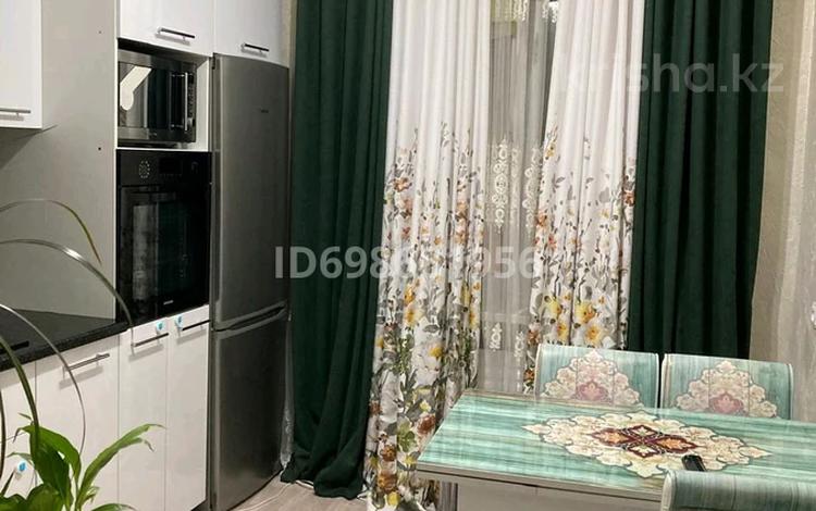 3-комнатная квартира · 75 м² · 3/3 этаж, мкр Центральный, Азаттык 21 — Азаттык. Юность за 220 000 ₸ в Атырау — фото 2