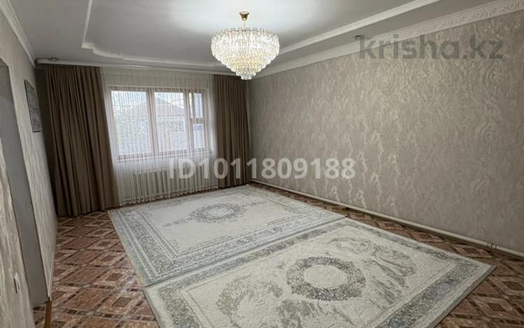 Отдельный дом · 5 комнат · 180 м² · 12 сот., ул. Болашак 6 — 23 квартал за 42 млн ₸ в Хромтау — фото 2