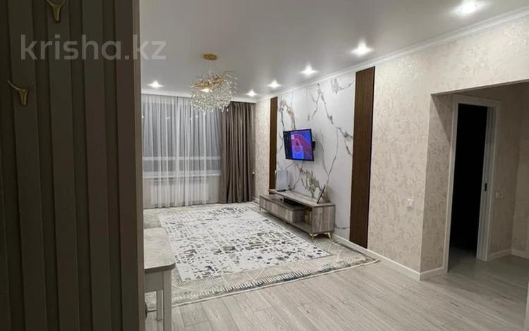 2-комнатная квартира, 46 м², 4/12 этаж, Толе би 298/1 за 33 млн 〒 в Алматы, Ауэзовский р-н — фото 2