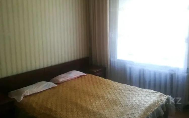 3-комнатная квартира, 70 м², 1/2 этаж посуточно, Жумабаева 8 за 15 000 〒 в Бурабае — фото 2