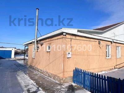 Үйдің бір бөлігі · 3 бөлме · 100 м² · 5 сот., Курашасай , Болашақ 27/1, бағасы: 18 млн 〒 в Актобе