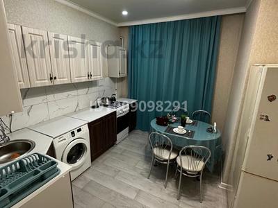 1-бөлмелі пәтер · 45 м² · 1/9 қабат, Алтын орда ш/а. 13, бағасы: 170 000 ₸ в Актобе, мкр. Алтын орда