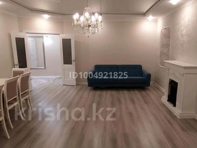 3-комнатная квартира · 106 м² · 3/5 этаж, мкр Астана — Новая площадь Президента,Ресторан Домбыра за 45.3 млн 〒 в Уральске