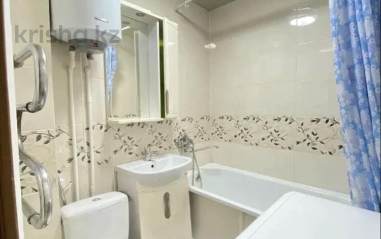 2-комнатная квартира · 44 м² · 5/5 этаж, мкр Новый Город, Ерубаева 52 за 15.4 млн ₸ в Караганде, Казыбек би р-н — фото 2