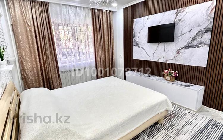 2-бөлмелі пәтер · 50 м² · 1/5 қабат, Ул. Байзак батыра — Желтоксан, бағасы: 10 000 〒 в Таразе — фото 4