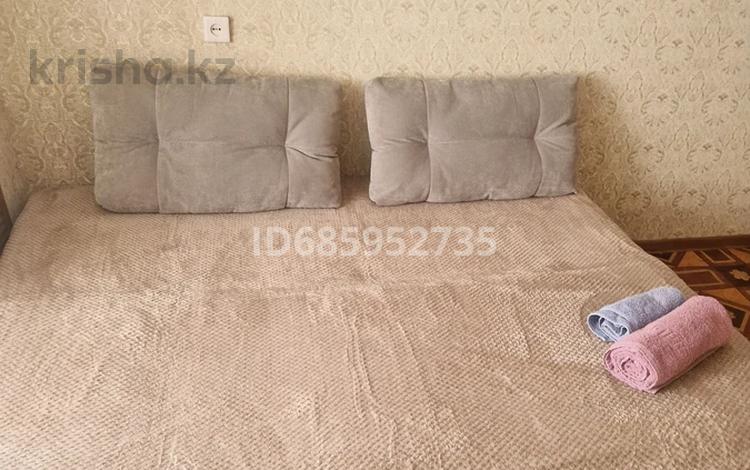 1-комнатная квартира · 35 м² · 1/10 этаж, Толстого — Центральный рынок, Крендель, Мечеть за 8 000 〒 в Павлодаре — фото 8