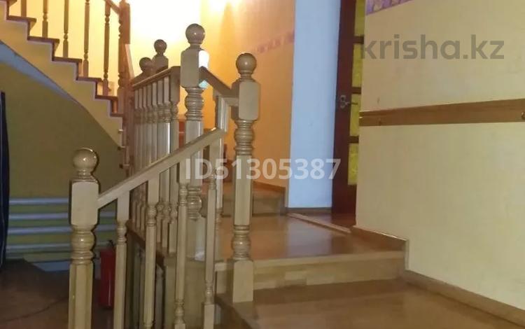 Отдельный дом · 5 комнат · 200.2 м² · 4.5 сот., Тукая 16 — проспект Нурсултана Назарбаева за 65.5 млн ₸ в Уральске — фото 10