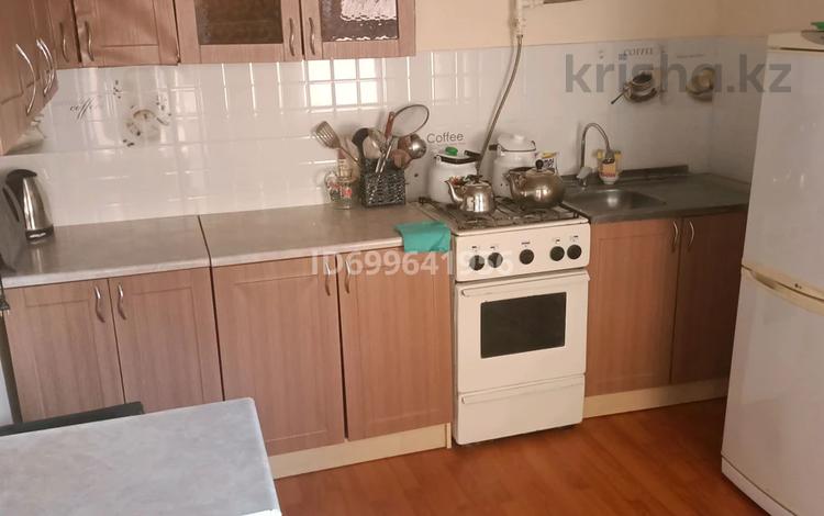 1 бөлме · 30 м² · 1 қабат, Жанкоразова 20 — Абая-Кашгари, бағасы: 50 000 ₸ в Таразе — фото 2