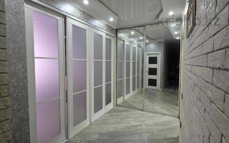 2-комнатная квартира · 65 м² · 2/19 этаж, Брусиловского — Абая за ~ 40.7 млн ₸ в Алматы, Алмалинский р-н — фото 12