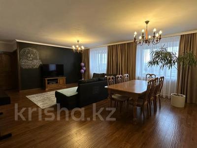 5-комнатная квартира · 137 м² · 9/9 этаж, Крылова 70 за 80 млн 〒 в Усть-Каменогорске