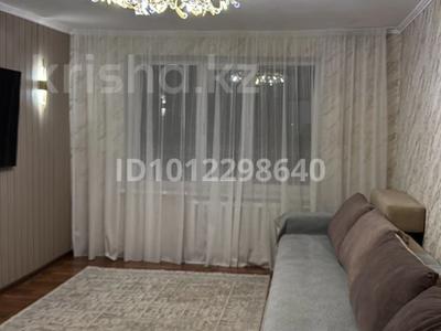 4-бөлмелі пәтер · 76 м² · 4/5 қабат, Тәуелсіздік 2 — Рядом с №3 школой. Пяти этажный кирпичный дом, бағасы: 16 млн ₸ в Текели